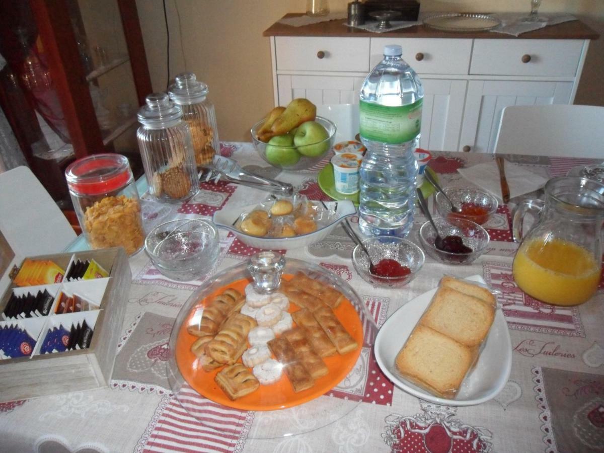 A Casa Di Monica Couette-café